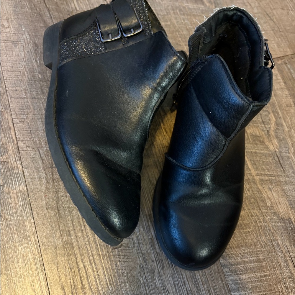 🌸 $10 SALE 🌸 Oshkosh Girls Black Ankle Boots